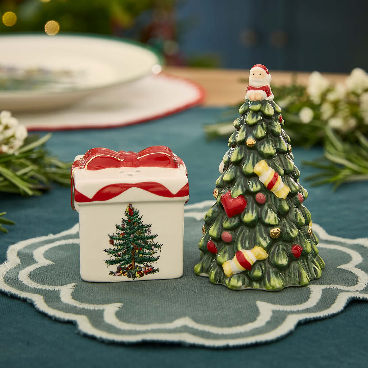 Christmas Tree Gift & Tree Salt & Pepper Set image number null